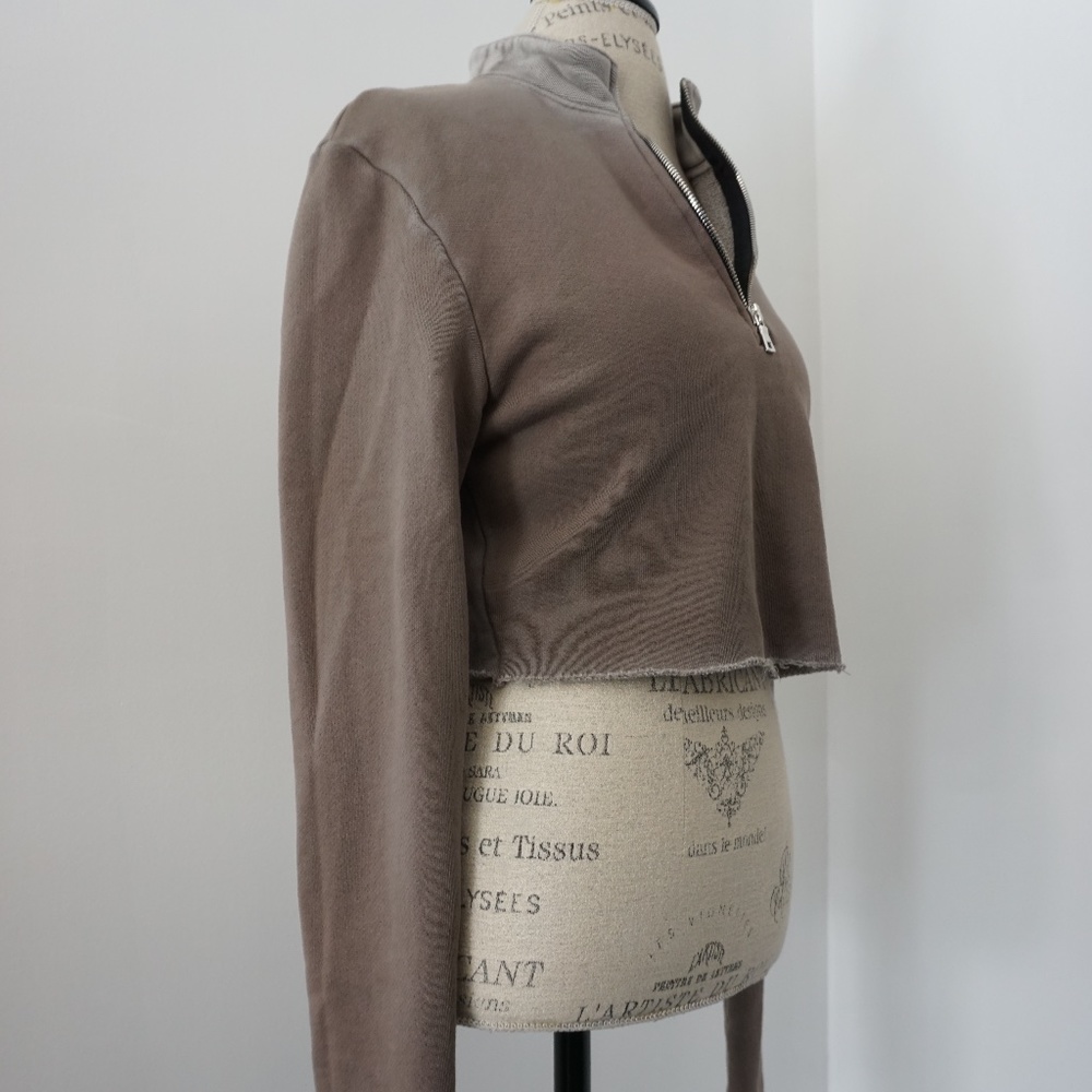 Cotton Citizen Gray Cropped Neck Zip Long Sleeve - Picture 5 of 6